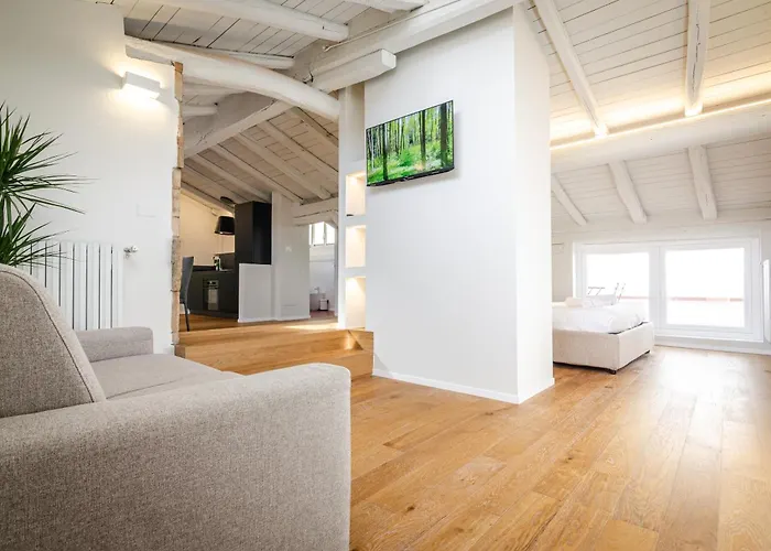 Portanova Loft * بولونيا