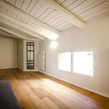 Lägenhet Portanova Loft